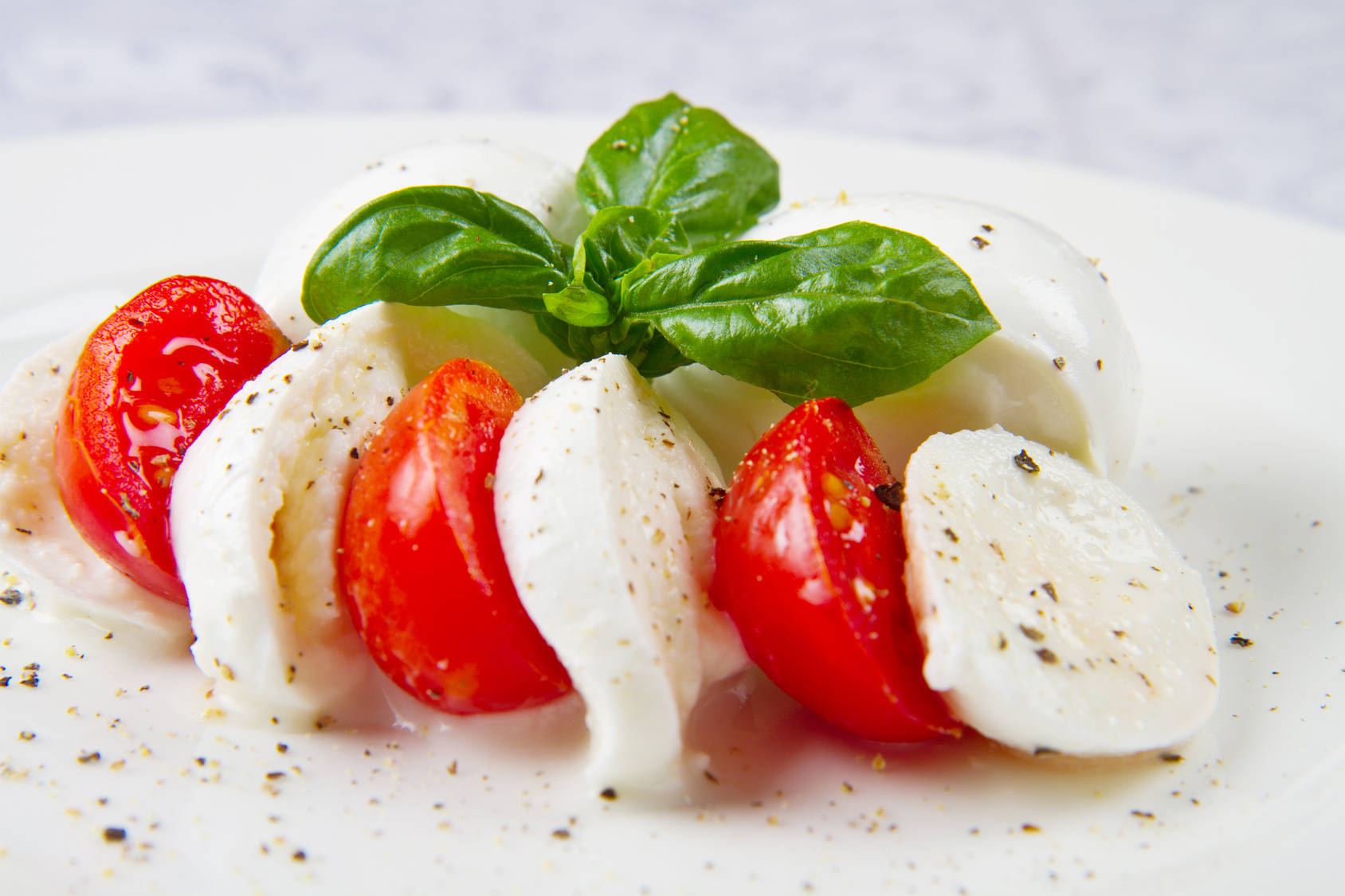 Koreczki Caprese